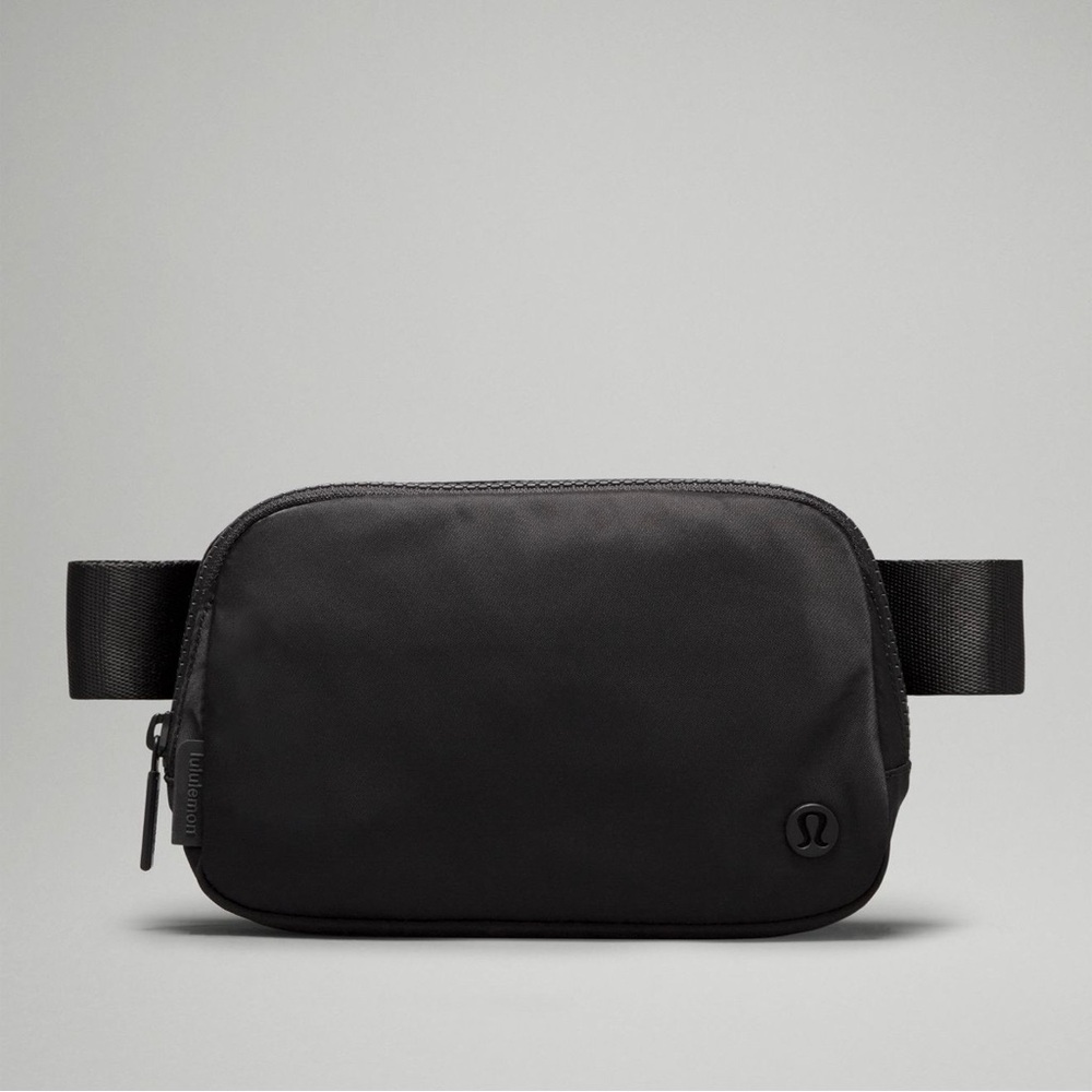 [Size OS] - Lululemon Everywhere Belt Bag 1L